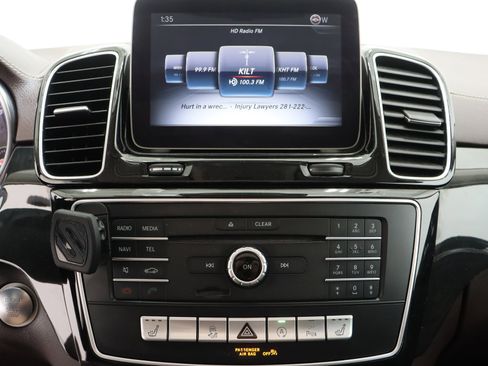 Used 2017 Mercedes-Benz GLS 450 4MATIC image 19