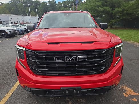 Used 2023 GMC Sierra 1500 Elevation w/ LPO, Elevation Black Package AWD/4WD image 8
