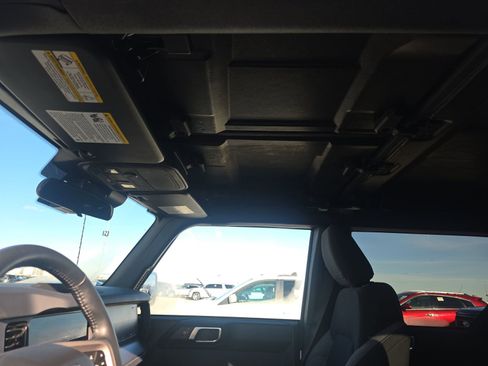 Used 2025 Ford Bronco Big Bend image 12