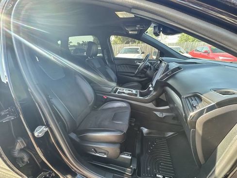 Used 2022 Ford Edge ST w/ Equipment Group 401A AWD/4WD image 13