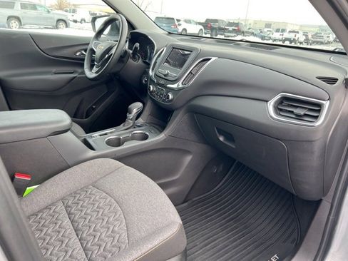 Used 2024 Chevrolet Equinox LT image 35