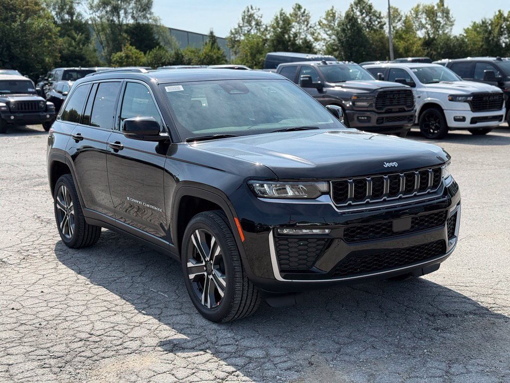 New 2027 Jeep Grand Cherokee Limited AWD/4WD image 4