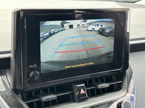 Used 2025 Toyota Corolla LE image 8