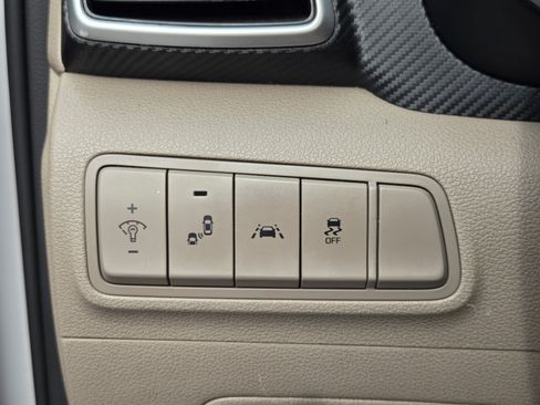 Used 2019 Hyundai Tucson Value FWD image 23