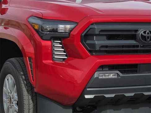 New 2026 Toyota Tacoma SR5 image 9