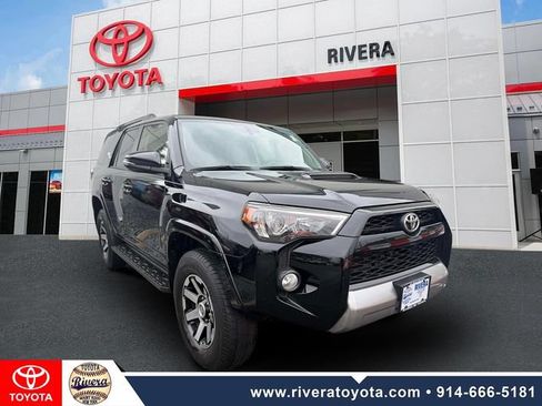 Used 2019 Toyota 4Runner TRD Off-Road Premium AWD/4WD image 2