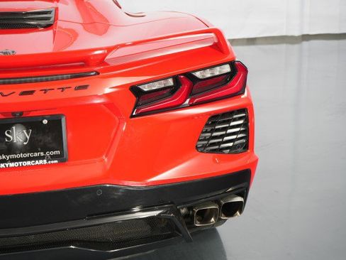 Used 2021 Chevrolet Corvette Stingray Premium Conv w/ Z51 Performance Package image 22