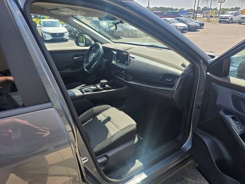 Used 2023 Nissan Rogue SV AWD/4WD image 37
