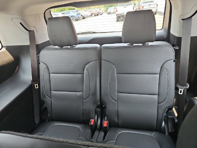 Used 2021 GMC Acadia SLT w/ Elevation Edition AWD/4WD image 38