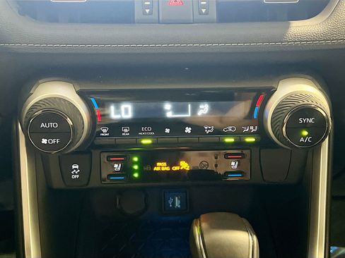 Used 2025 Toyota RAV4 Limited w/ Weather Package AWD/4WD image 11