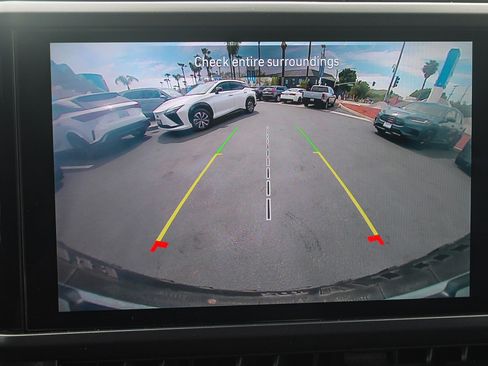 Used 2025 Jeep Wrangler Unlimited Rubicon image 25