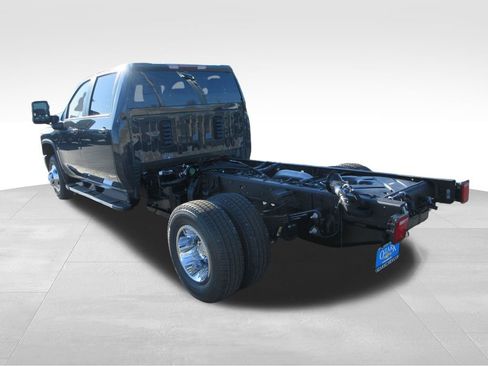 New 2026 Chevrolet Silverado 3500 LT w/ Convenience Package image 3
