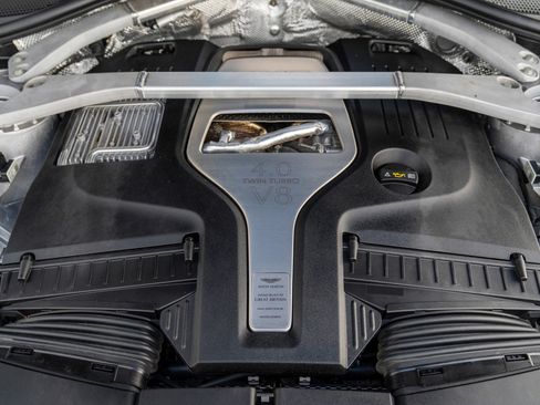 Used 2021 Aston Martin DBX image 44