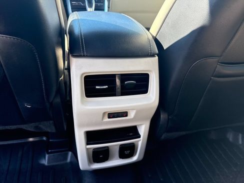 Used 2017 Ford Edge Titanium w/ Equipment Group 301A FWD image 30