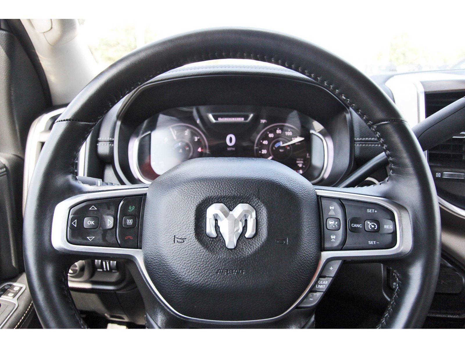 Used 2024 RAM 2500 Laramie w/ Safety Group AWD/4WD image 17