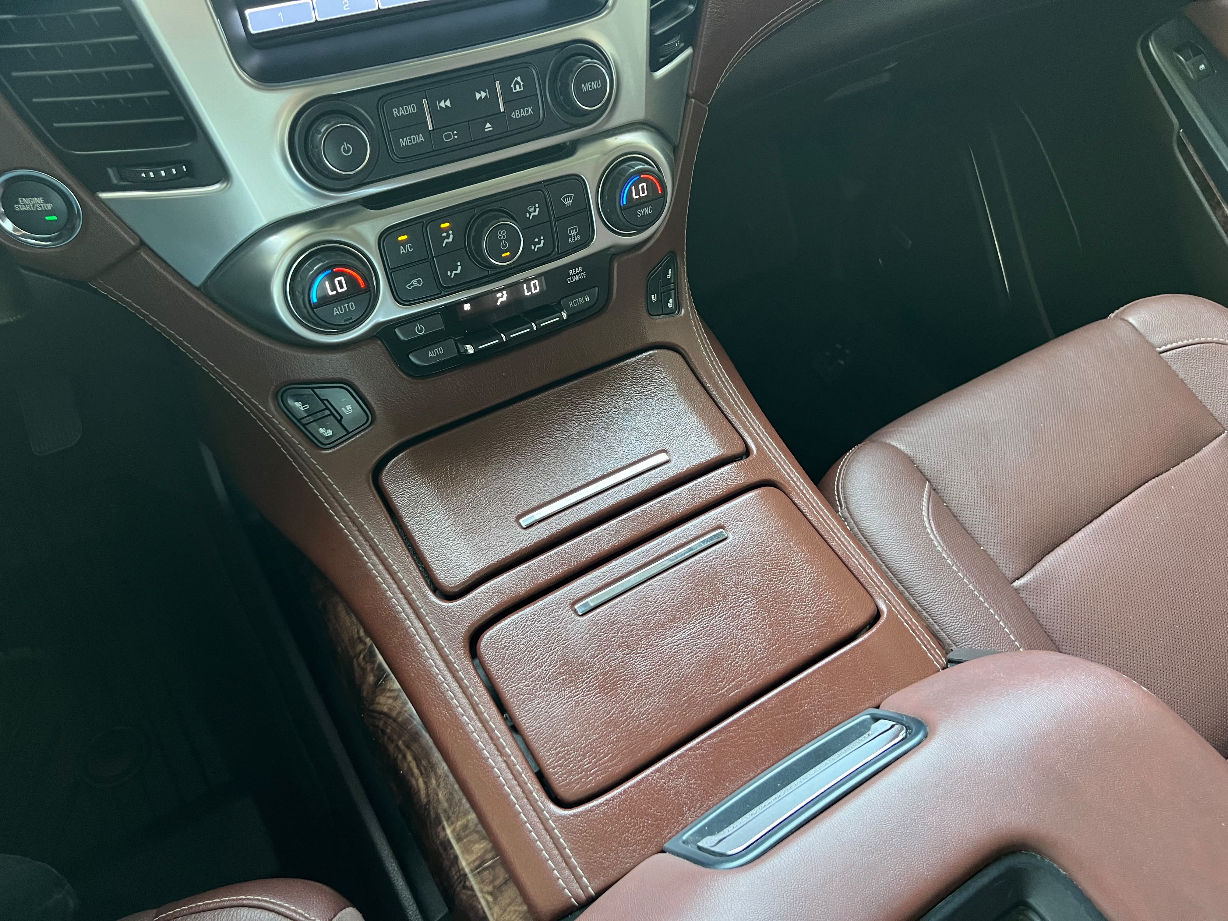 Used 2020 Chevrolet Tahoe Premier RWD image 17