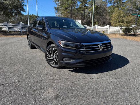 Used 2019 Volkswagen Jetta SEL Premium image 38