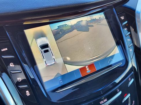 Used 2020 Cadillac Escalade Premium Luxury image 23