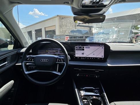 New 2026 Audi Q3 quattro 2.0T AWD/4WD image 17