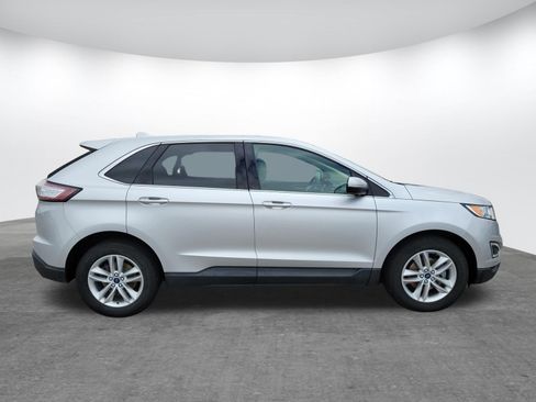 Used 2016 Ford Edge SEL w/ Equipment Group 201A FWD image 4