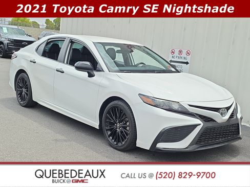Used 2021 Toyota Camry SE w/ Carpet Mat Package (TMS) FWD image 1