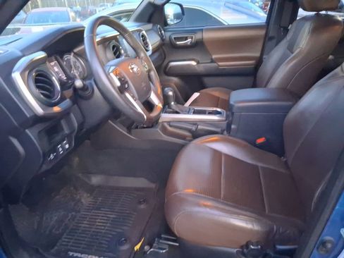 Used 2017 Toyota Tacoma Limited w/ Tow Package image 6