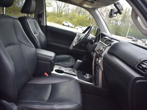 Used 2013 Toyota 4Runner Limited AWD/4WD image 17