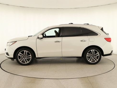 Used 2018 Acura MDX SH-AWD w/ Advance Package image 2