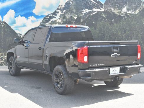 Used 2017 Chevrolet Silverado 1500 LTZ Z71 w/ Midnight Edition AWD/4WD image 9