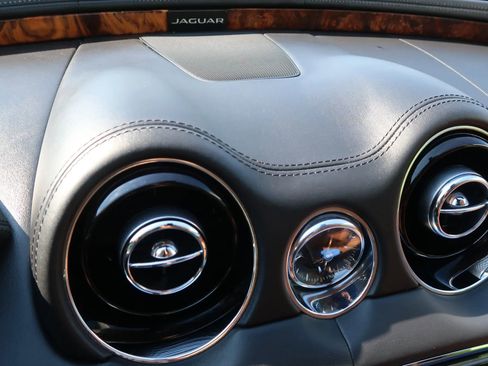 Used 2017 Jaguar XJ L Portfolio image 37