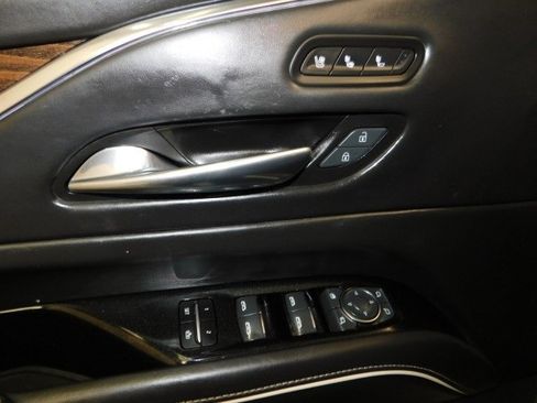 Used 2021 Cadillac Escalade ESV Sport Platinum w/ Heavy-Duty Trailer Package image 15