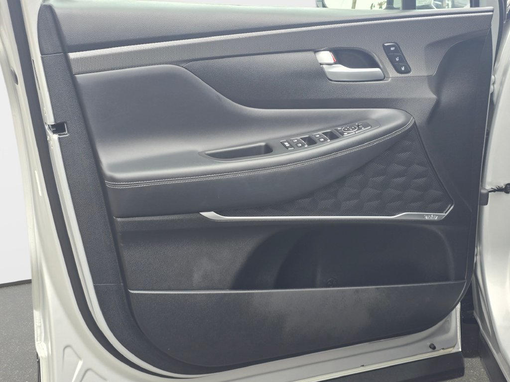 Used 2019 Hyundai Santa Fe AWD image 30