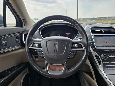 Used 2019 Lincoln Nautilus Reserve w/ Cargo Utility Package AWD/4WD image 28