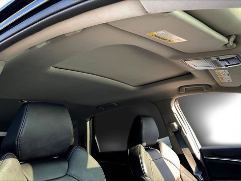 Used 2017 Acura MDX SH-AWD image 28