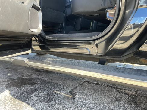 Used 2017 Nissan Titan SV AWD/4WD image 18