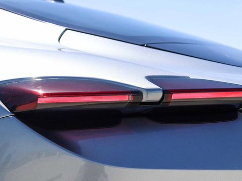 Used 2021 Ferrari Roma RWD image 12