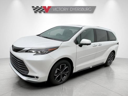New 2026 Toyota Sienna Platinum AWD/4WD image 8