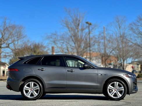 Used 2017 Jaguar F-PACE R-Sport image 4