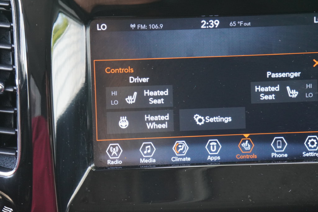 Used 2019 Jeep Compass Latitude AWD/4WD image 28