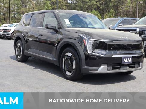 Used 2024 Kia EV9 Light Long Range image 5