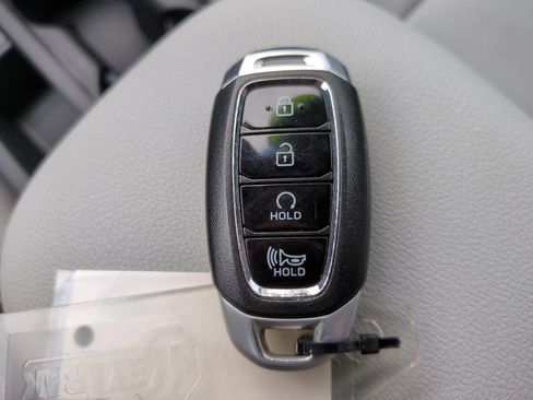 Certified 2022 Hyundai Kona Limited image 26