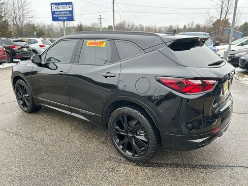Used 2022 Chevrolet Blazer RS w/ Enhanced Convenience Package image 2