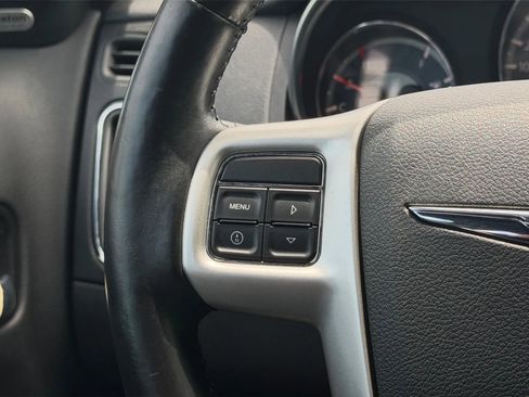 Used 2013 Chrysler 200 Limited FWD image 24