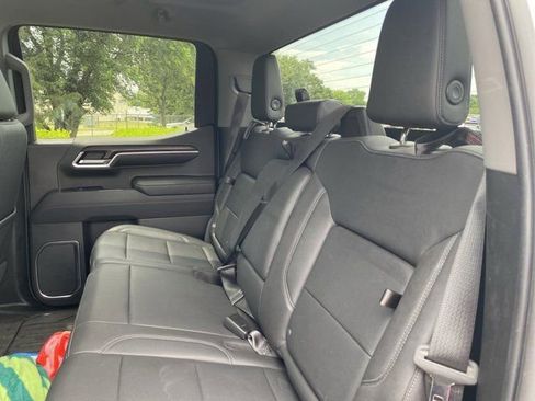 Used 2022 GMC Sierra 1500 SLT AWD/4WD image 15