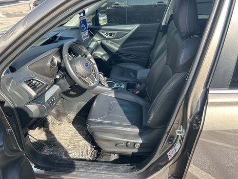 Used 2020 Subaru Forester Limited w/ Popular Package #3 image 6