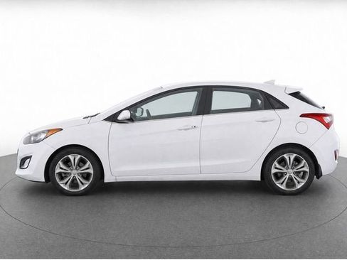 Used 2014 Hyundai Elantra GT w/ Option Group 02 FWD image 7