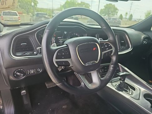 Used 2018 Dodge Challenger SXT Plus RWD image 7