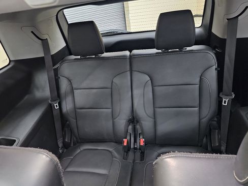 Used 2017 GMC Acadia SLT FWD image 27