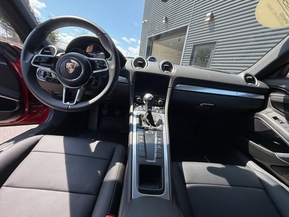 Certified 2025 Porsche 718 Cayman RWD image 16