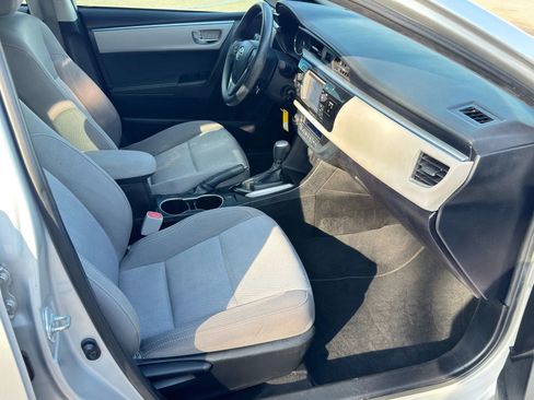 Used 2016 Toyota Corolla LE image 13